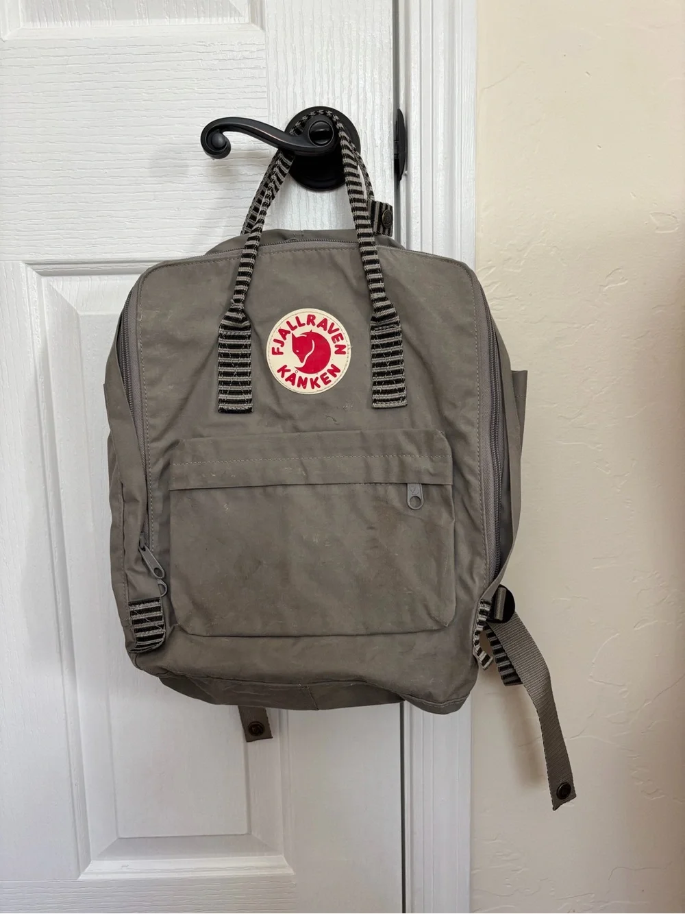 Fjallraven Kanken Tote - Gray with Red Logo - Picture 2 of 4